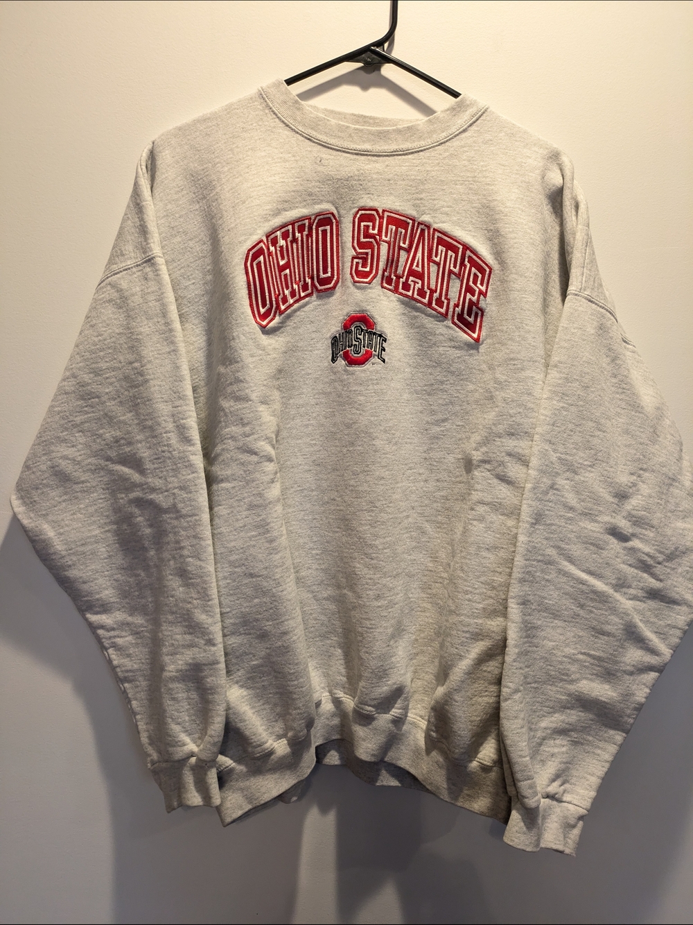 Ohio State Gray Crewneck Sweatshirt with Red Embroidered Logo Unisex XL - Picture 2 of 6